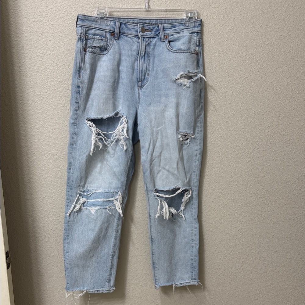 American Eagle Mom Jean Size 4
